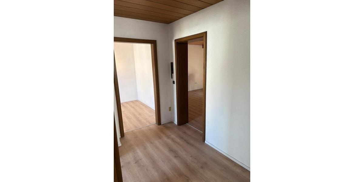 Einfamilienhaus Rüsselsheim am Main - 5 Zimmer, 180 m&sup2;, 2.000&euro; | Angebot:26195899