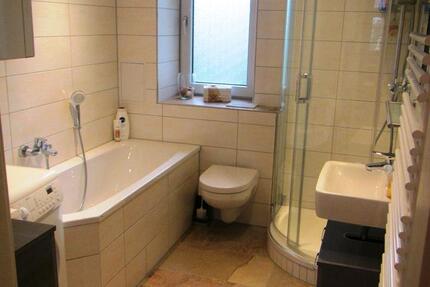 Großzügig geschnittene Wohnung in bester Wohnlage in Erfurt-Süd 4 zimmer