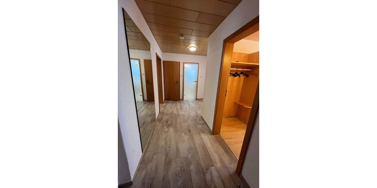 Etagenwohnung Bad Kreuznach Bad Münster-Ebernburg - 4 Zimmer, 110 m&sup2;, 990&euro; | Angebot:25729475