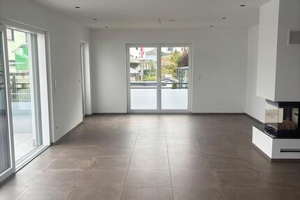 Wohnung Köfering - 4 Zimmer, 140 m&sup2;, 1.700&euro; | Angebot:26534466