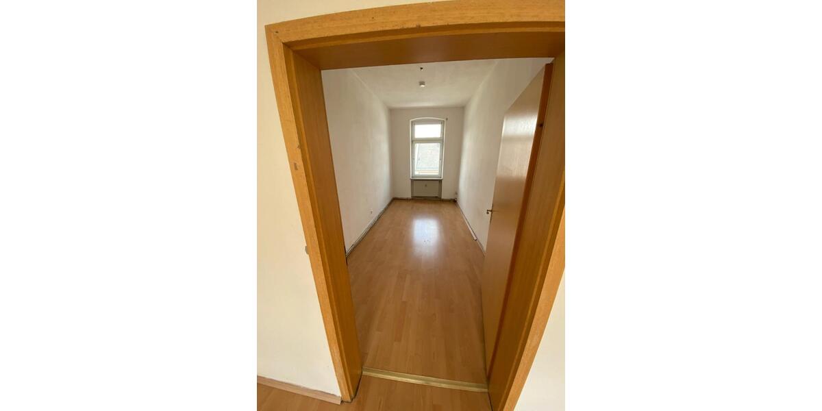 Etagenwohnung Oelsnitz (Vogtland) - 5 Zimmer, 98 m&sup2;, 470&euro; | Angebot:26237978