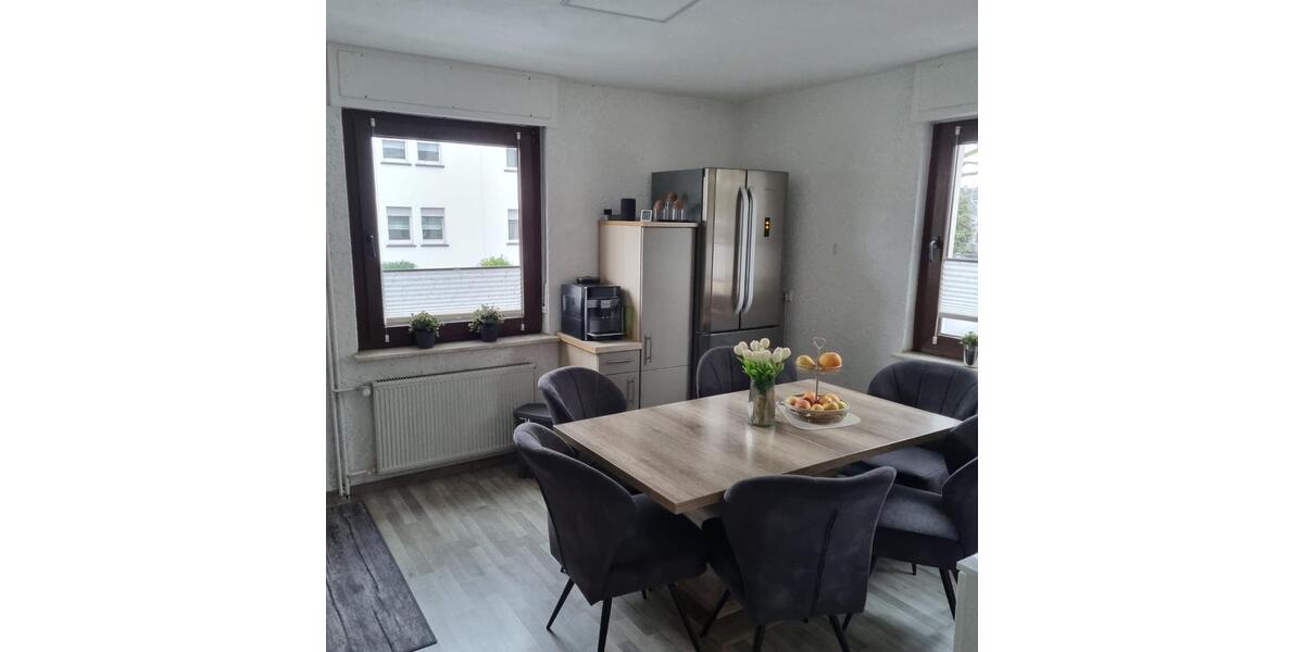 Einfamilienhaus Aßlar - 6 Zimmer, 110 m&sup2;, 950&euro; | Angebot:25981395