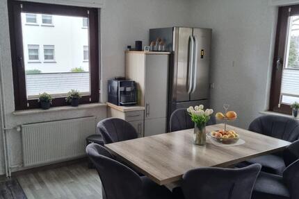 Haus Aßlar - 6 Zimmer, 110 m&sup2;, 950&euro; | Angebot:25981395