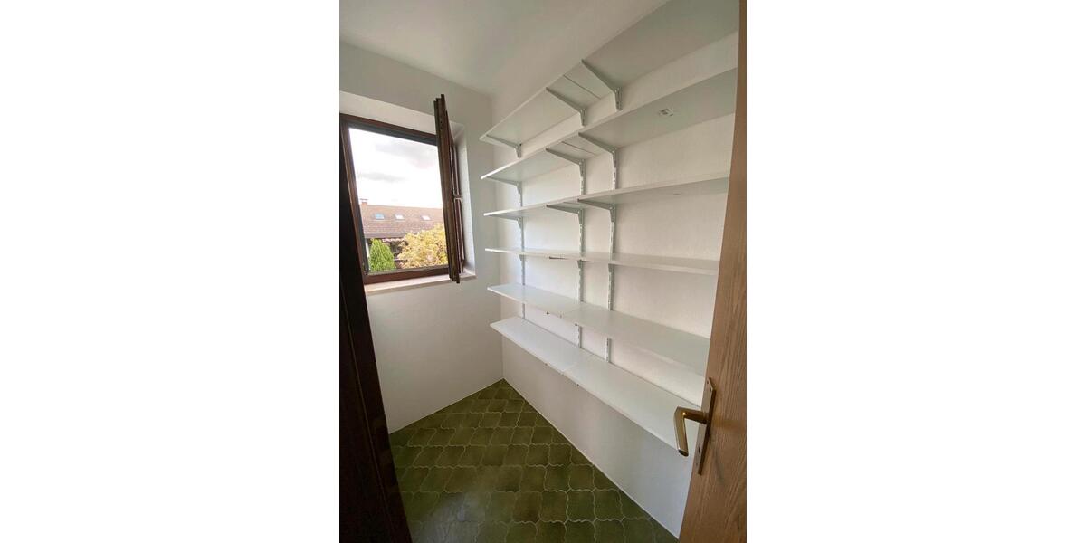 Etagenwohnung Schrobenhausen - 5 Zimmer, 106 m&sup2;, 1.060&euro; | Angebot:26609478