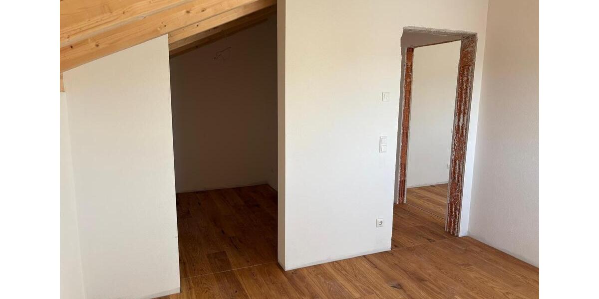 Dachgeschoßwohnung Feichten an der Alz - 4 Zimmer, 106 m&sup2;, 1.387&euro; | Angebot:24215253