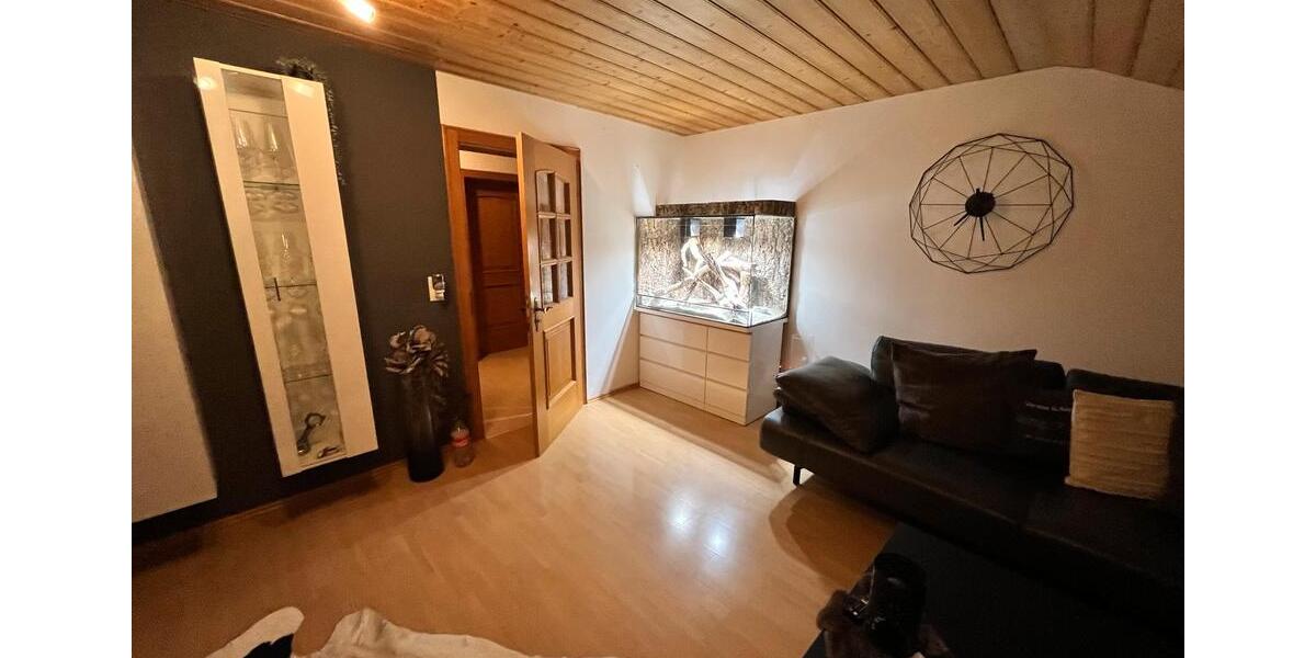 Dachgeschoßwohnung Passau Maierhof - 4 Zimmer, 120 m&sup2;, 1.150&euro; | Angebot:25895002