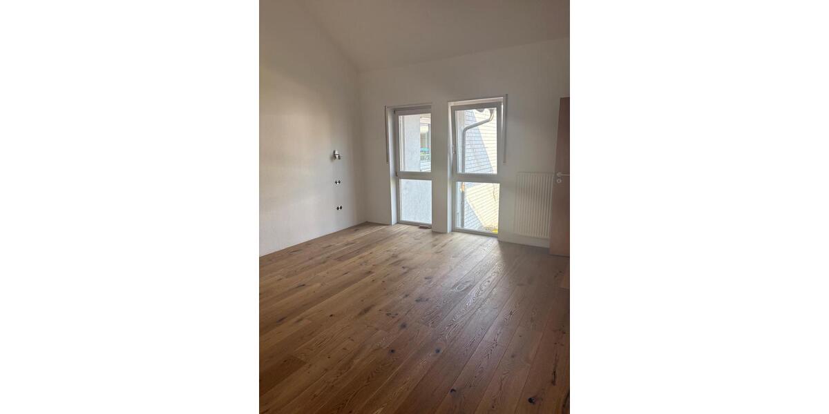 Maisonettenwohnung Ludwigshafen am Rhein Rheingönheim - 4 Zimmer, 150 m&sup2;, 1.500&euro; | Angebot:25784264