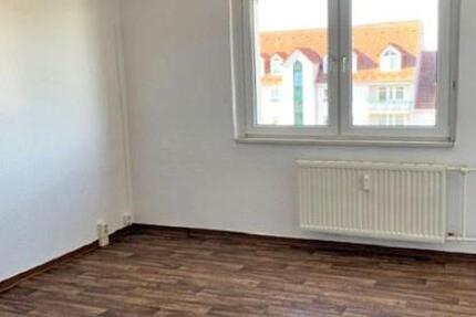 Bezugsfertige SingleWohnung mit saniertem Bad!