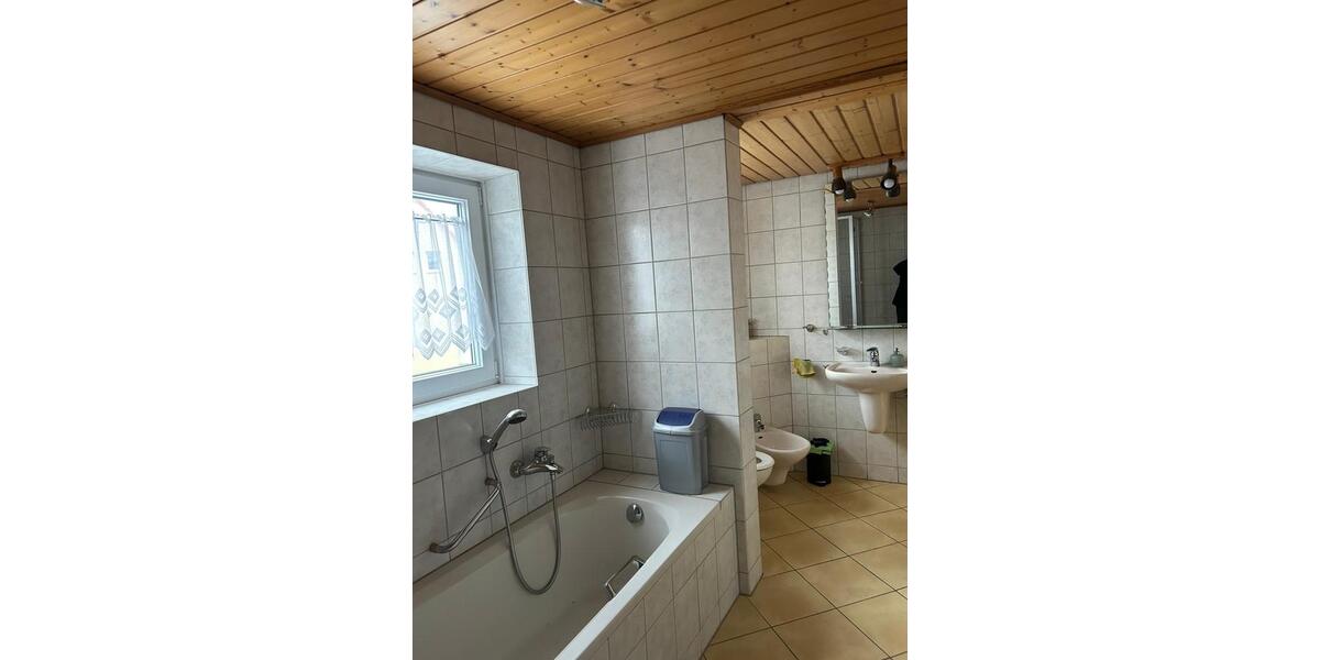 Etagenwohnung Fulda Kohlhaus - 1 Zimmer, 14 m&sup2;, 27&euro; | Angebot:24772996