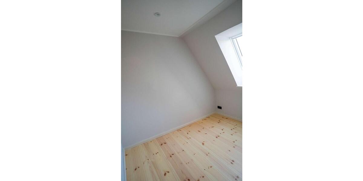 Mehrfamilienhaus, Wohnhaus Lübeck Sankt Jürgen - 4.5 Zimmer, 102 m&sup2;, 2.200&euro; | Angebot:25405332