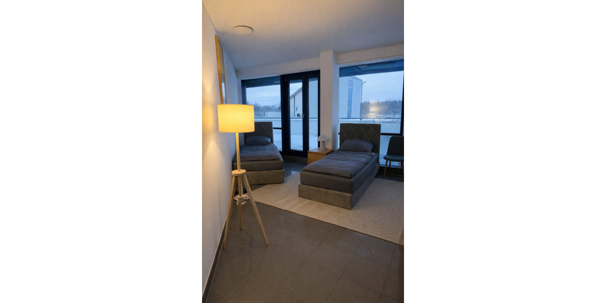 Wohnen auf Zeit Ludwigsfelde - 5 Zimmer, 188 m&sup2;, 20&euro; | Angebot:23515395