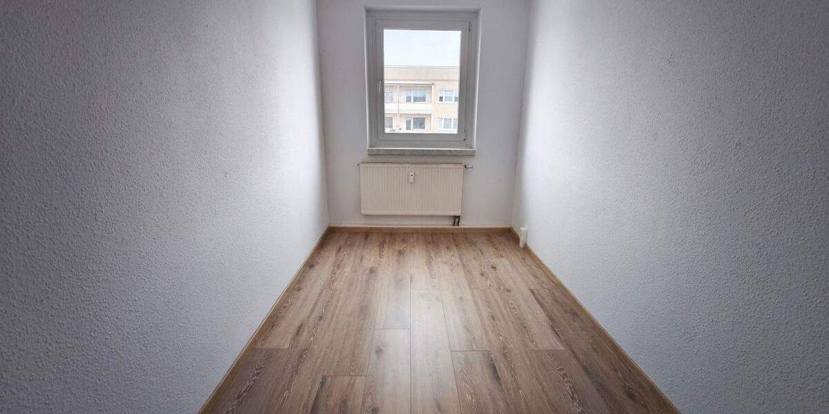 Etagenwohnung Sangerhausen - 6 Zimmer, 119 m&sup2;, 705&euro; | Angebot:25695026