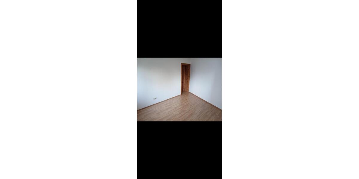 Erdgeschoßwohnung Gräfenhainichen - 3 Zimmer, 69 m&sup2;, 391&euro; | Angebot:25641240