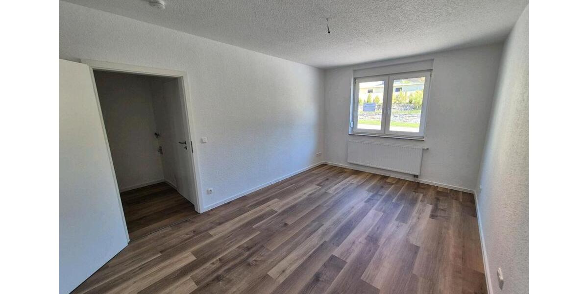 Erdgeschoßwohnung Ronneburg - 2 Zimmer, 61 m&sup2;, 465&euro; | Angebot:26533375