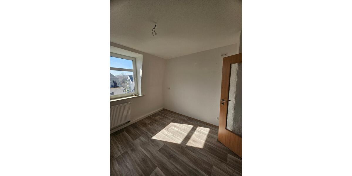 Dachgeschoßwohnung Gelenau/Erzgebirge Erzgebirge - 2 Zimmer, 48 m&sup2;, 323&euro; | Angebot:26618997