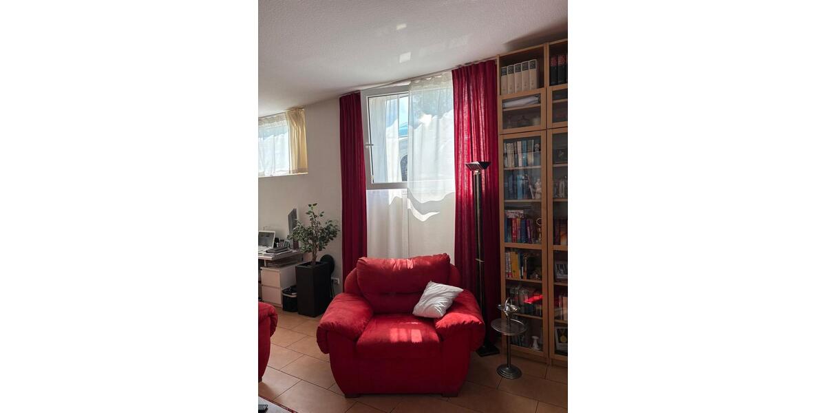 Etagenwohnung Ortenberg - 2 Zimmer, 87 m&sup2;, 780&euro; | Angebot:26422088