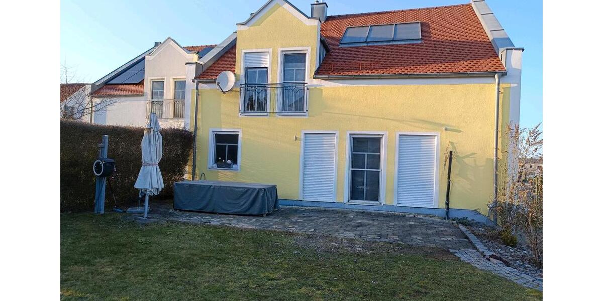 Doppelhaushälfte Maxhütte-Haidhof Haidhof - 8 Zimmer, 210 m&sup2;, 1.850&euro; | Angebot:25831957