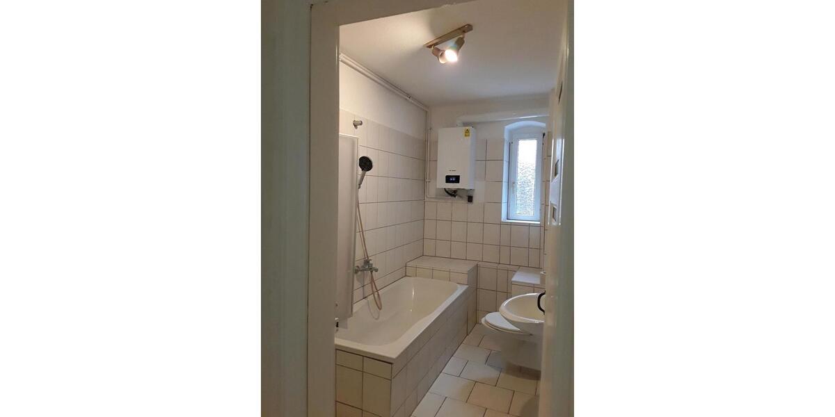 Etagenwohnung Erfurt - 3 Zimmer, 80 m&sup2;, 950&euro; | Angebot:26594610