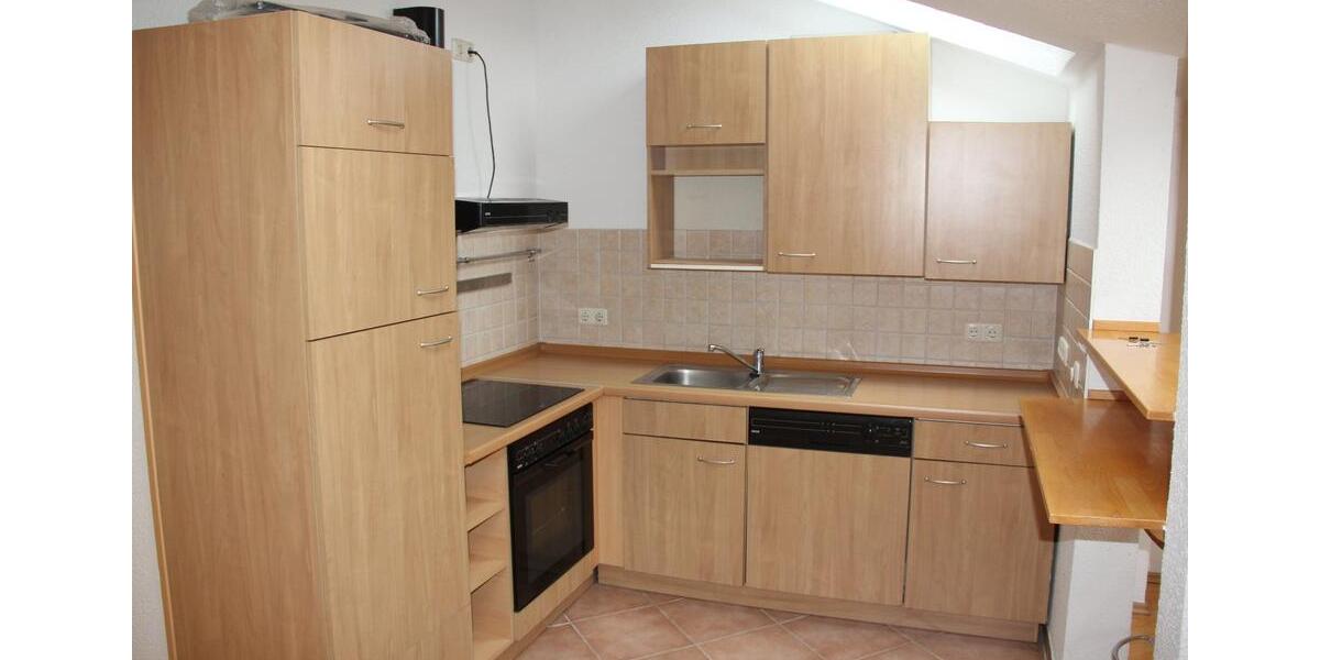 Dachgeschoßwohnung Rostock Hansaviertel - 2 Zimmer, 70 m&sup2;, 840&euro; | Angebot:26545900