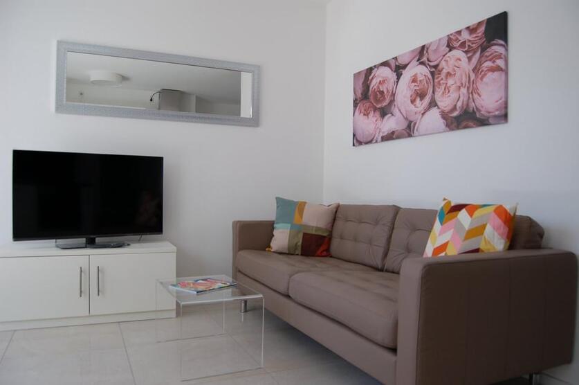 Exklusive 1,5-Zimmer-Wohnung möbliert in bester Lage Obermenzing