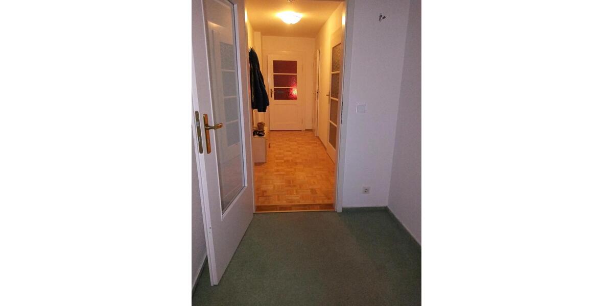 Wohnen auf Zeit Hainichen - 6 Zimmer, 75 m&sup2;, 300&euro; | Angebot:24117890