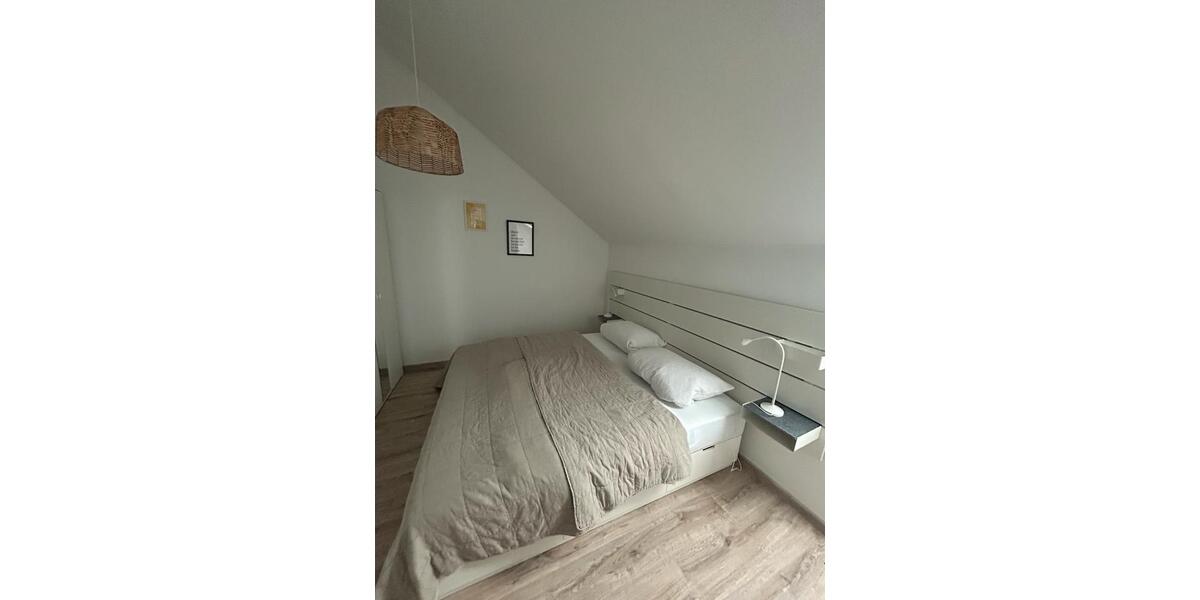 Dachgeschoßwohnung Eggenfelden - 2.5 Zimmer, 49 m&sup2;, 590&euro; | Angebot:26040553