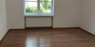 Erdgeschoßwohnung Leuna - 4 Zimmer, 135 m&sup2;, 933&euro; | Angebot:26689429