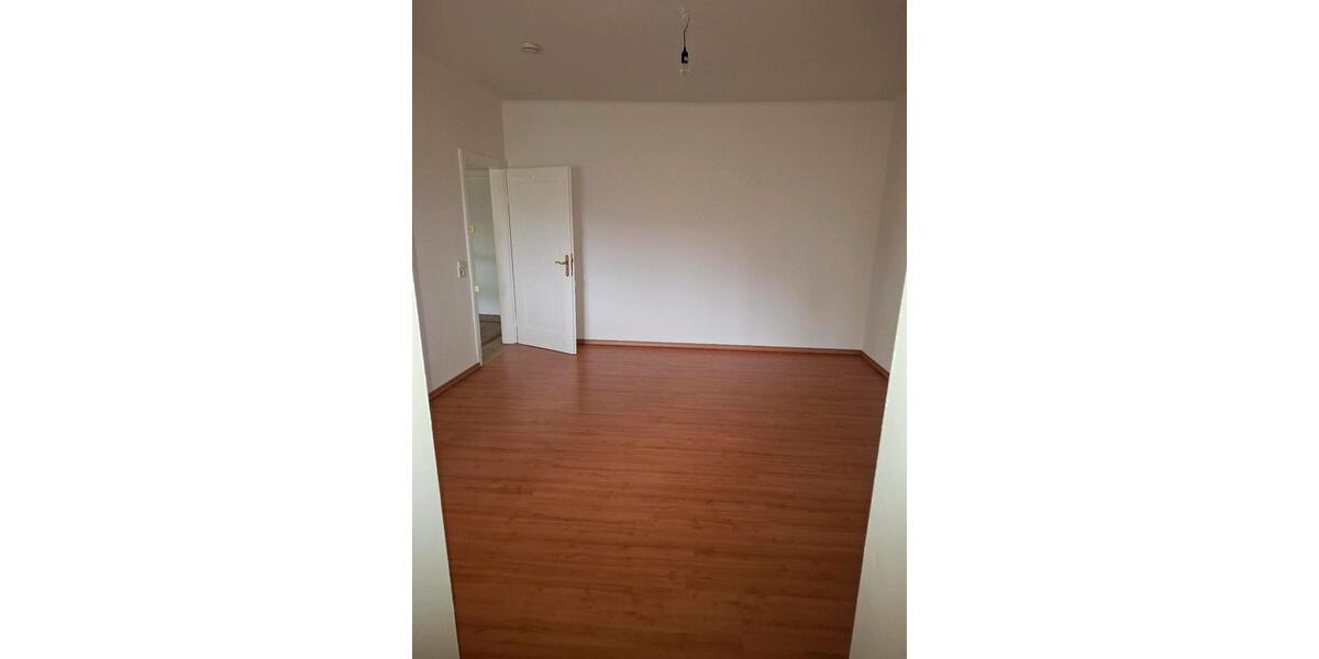 3 Zi, Kü,Bad,Balkon,Gäste WC,EG mit Stufen Dillingen Pachten 2 zimmer