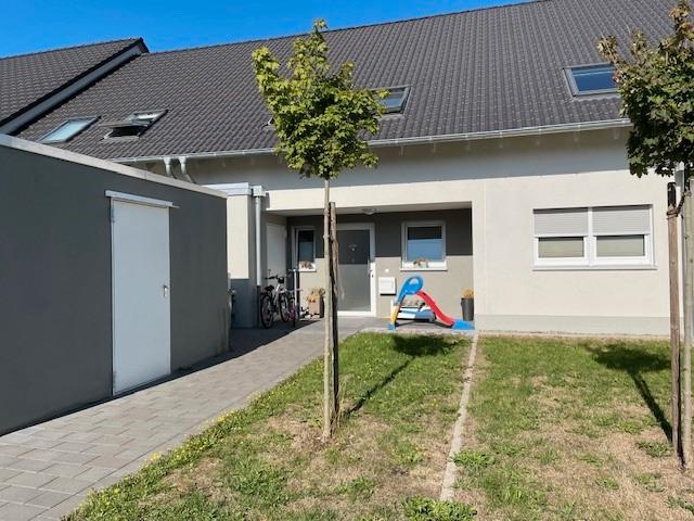 Moderne Doppelhaushälfte mit Terrasse in ruhiger Wohnlage von Soest!