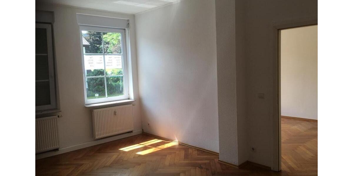 Erdgeschoßwohnung Niederwiesa - 2 Zimmer, 49 m&sup2;, 300&euro; | Angebot:24745162