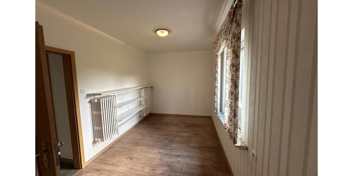 Einfamilienhaus Vechta - 7 Zimmer, 160 m&sup2;, 1.400&euro; | Angebot:26630991