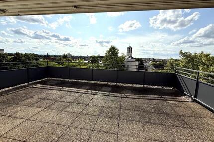 Haus Weinheim - 3 Zimmer, 123 m&sup2;, 1.650&euro; | Angebot:25843619