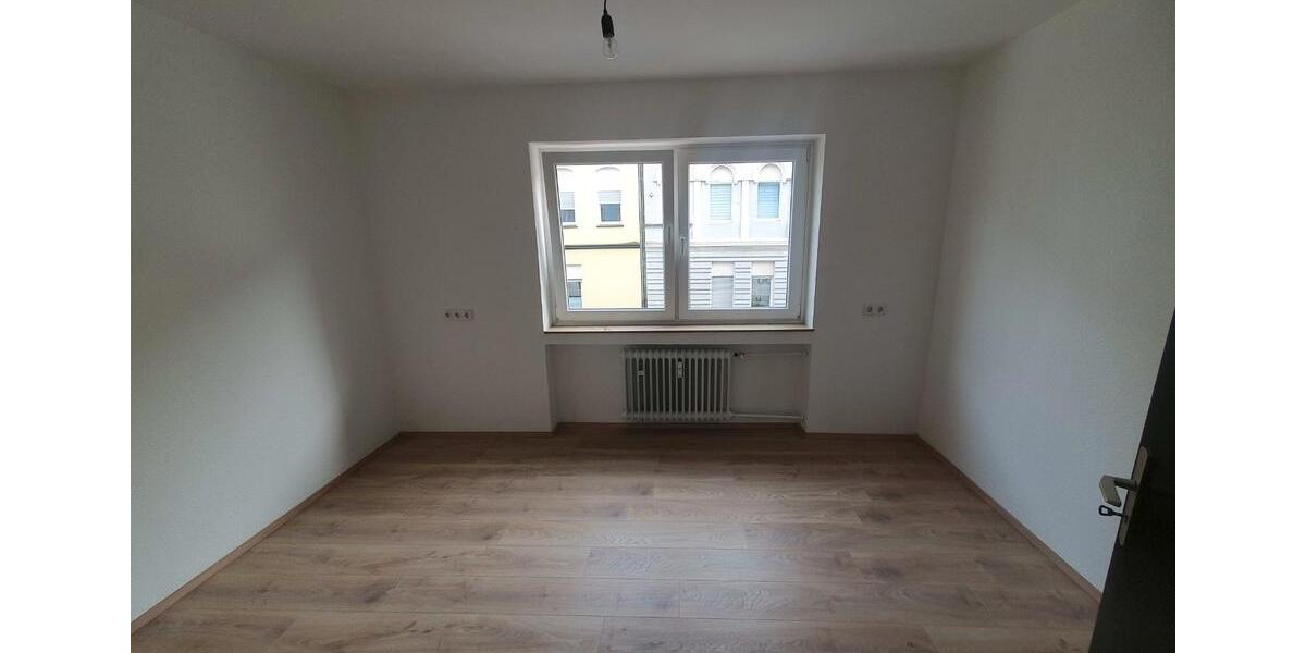 Etagenwohnung Krefeld - 3 Zimmer, 80 m&sup2;, 800&euro; | Angebot:26261245