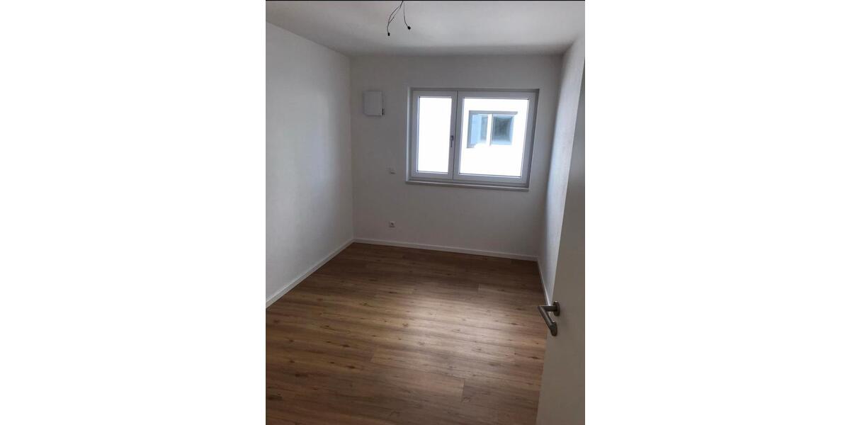 Etagenwohnung Taufkirchen (Vils) - 3 Zimmer, 82 m&sup2;, 1.100&euro; | Angebot:26042081