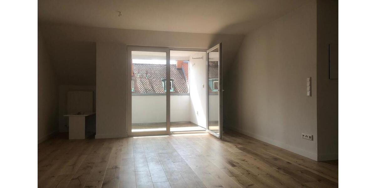 Dachgeschoßwohnung Nürnberg - 2 Zimmer, 58 m&sup2;, 890&euro; | Angebot:25217492