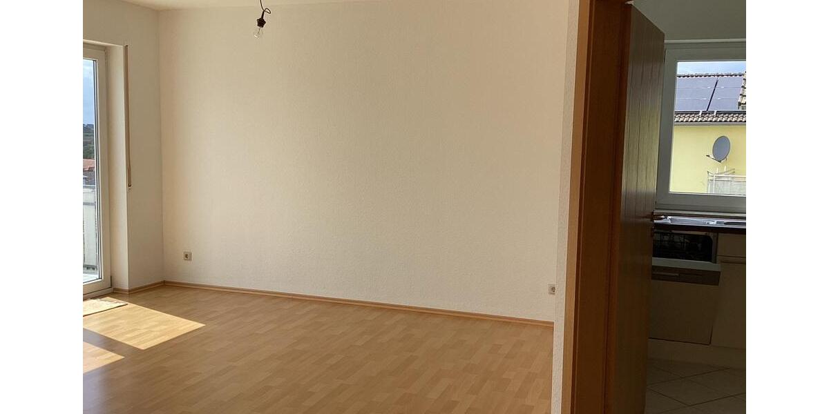 Etagenwohnung Brechen - 4 Zimmer, 93 m&sup2;, 1.000&euro; | Angebot:26598393