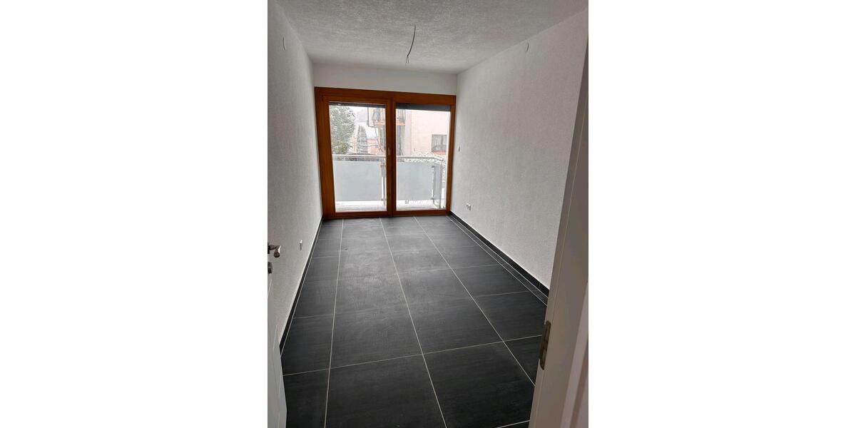Doppelhaushälfte Östringen - 4 Zimmer, 140 m&sup2;, 1.450&euro; | Angebot:25652002