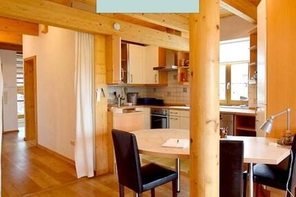 Mit 2 Terrassen: Wunderschöne 3-Zimmer-Wohnung + Hobbyraum mit 2 Bädern + Einbauküche. zimmer