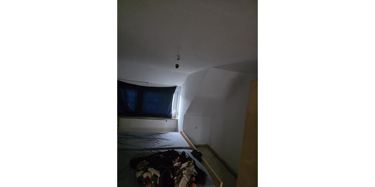 Einfamilienhaus Einbeck - 11 Zimmer, 253 m&sup2;, 1.200&euro; | Angebot:26500466