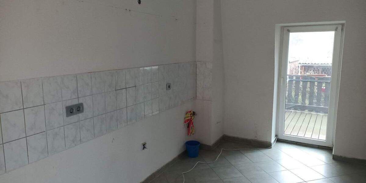 Reihenmittelhaus Meerane - 3 Zimmer, 82 m&sup2;, 399&euro; | Angebot:25745327