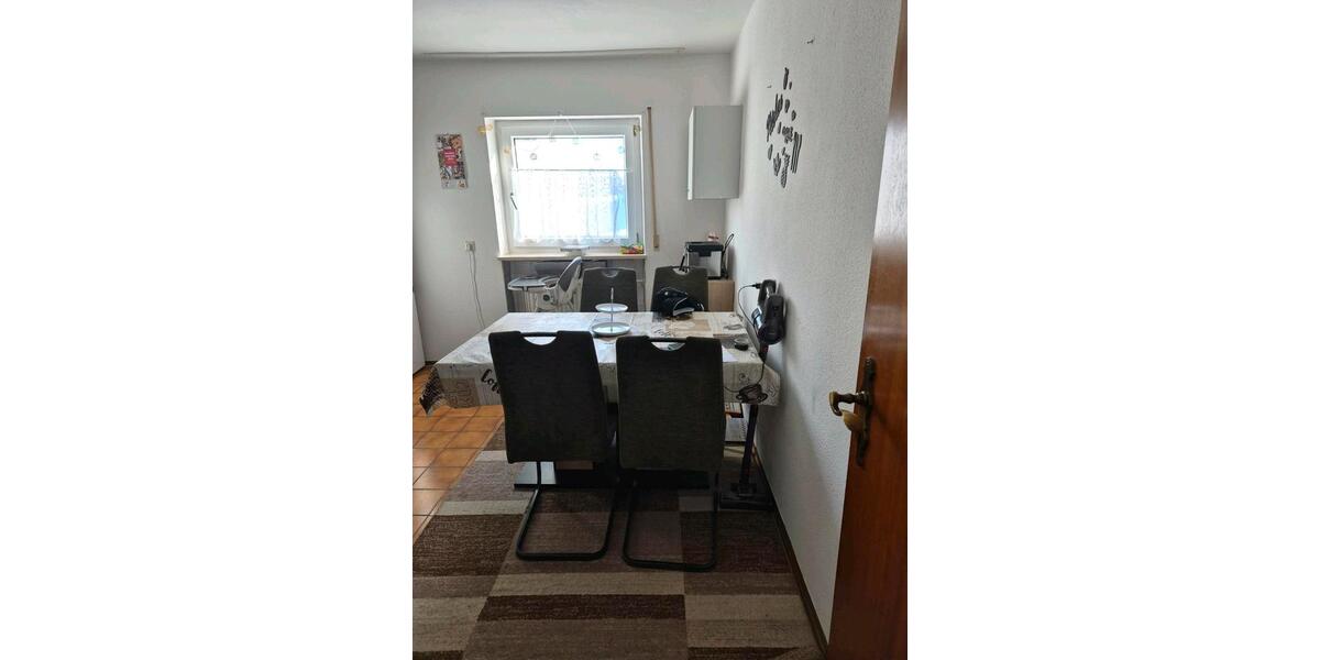 Erdgeschoßwohnung Viechtach - 2 Zimmer, 75 m&sup2;, 650&euro; | Angebot:24893406