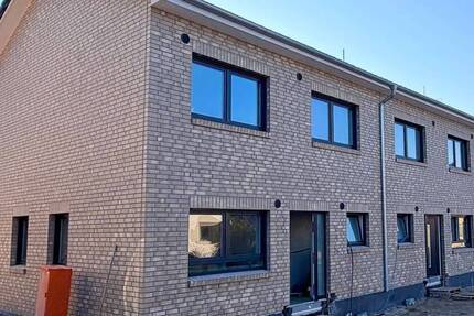 Haus Verden Dauelsen - 4 Zimmer, 123 m&sup2;, 1.600&euro; | Angebot:25970699