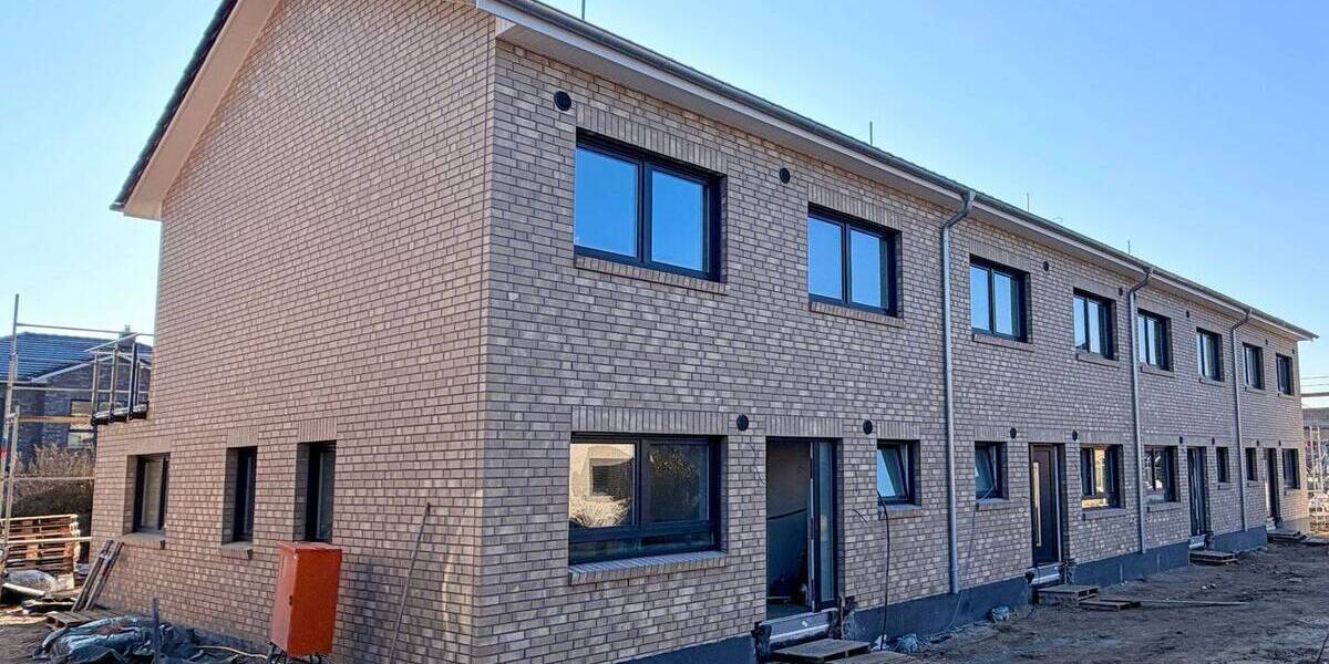 Reihenmittelhaus Verden Dauelsen - 4 Zimmer, 123 m&sup2;, 1.600&euro; | Angebot:25970699