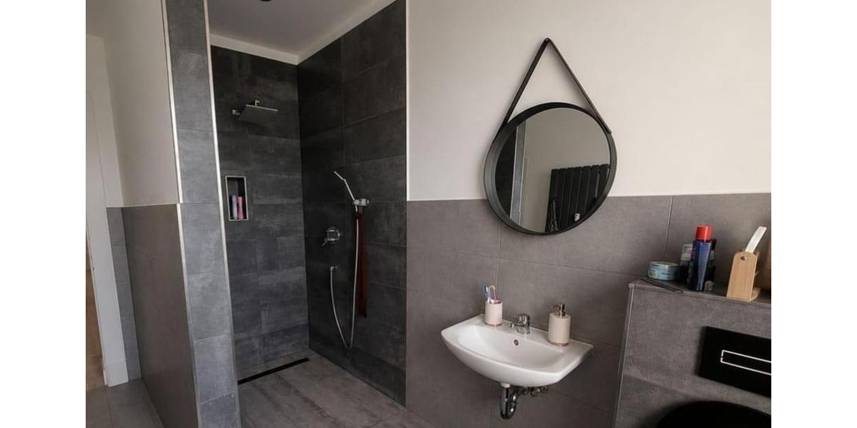 Etagenwohnung Hattingen - 3 Zimmer, 152 m&sup2;, 1.450&euro; | Angebot:26610007