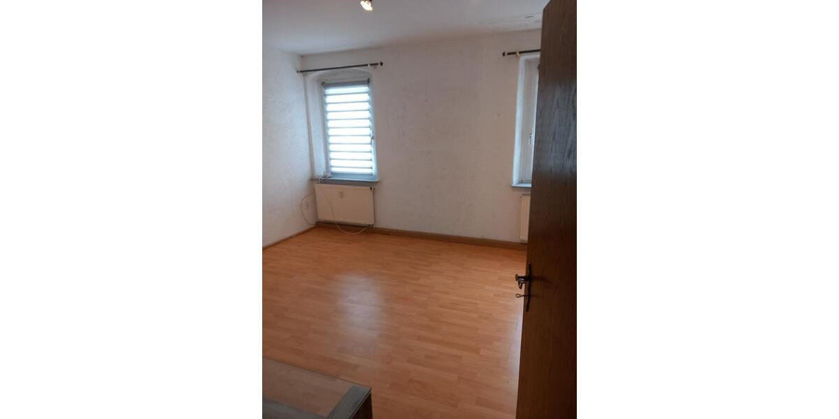 Etagenwohnung Thierstein - 2 Zimmer, 63 m&sup2;, 350&euro; | Angebot:25824603