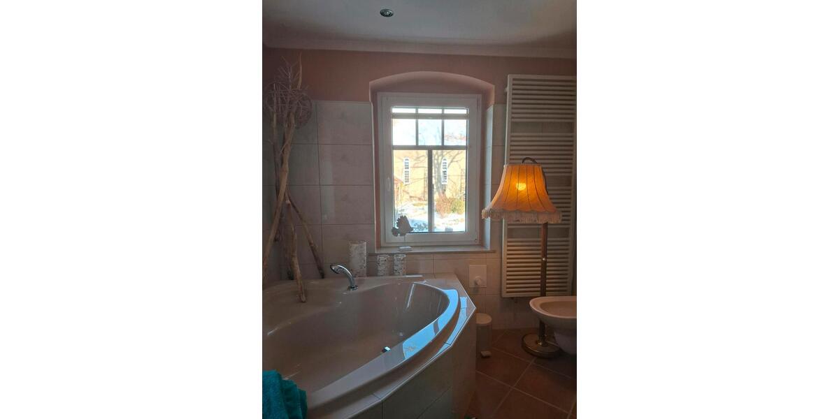 Villa Ebersbach-Neugersdorf Neugersdorf - 8 Zimmer, 85 m&sup2;, 2.455&euro; | Angebot:25611491