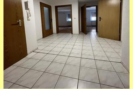 Wohnung Mittweida - 3 Zimmer, 70 m&sup2;, 410&euro; | Angebot:25649734