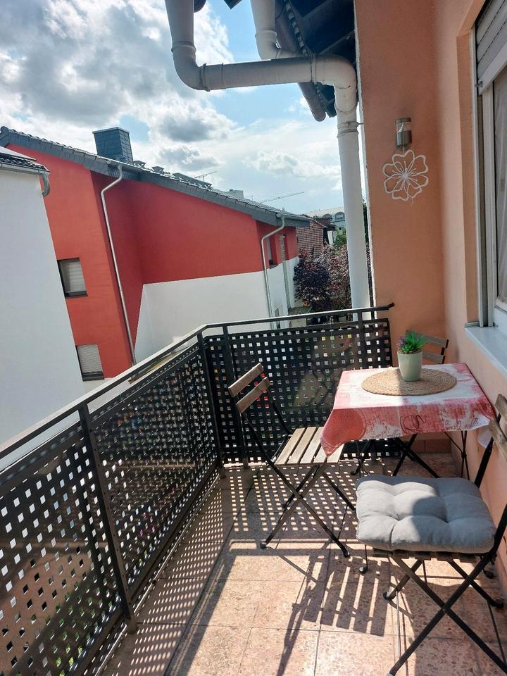WG-Zimmer mit Balkon für Frau * 485 € warm