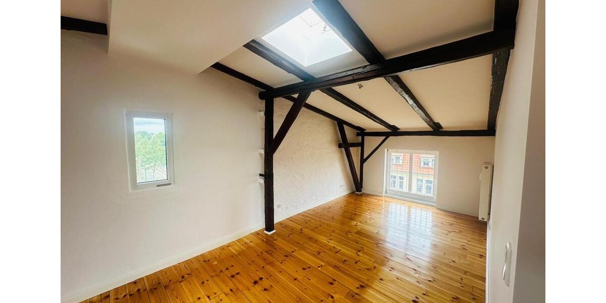 Dachgeschoßwohnung Schwerin Altstadt - 2 Zimmer, 60 m&sup2;, 640&euro; | Angebot:24559387