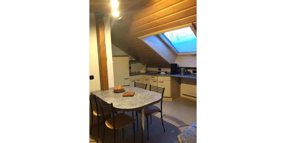 Wohnen auf Zeit Kupferberg - 3 Zimmer, 95 m&sup2;, 25&euro; | Angebot:23040199